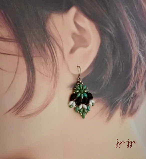 beads earrings ＊ JEMDUO / Brown / Black 7枚目の画像