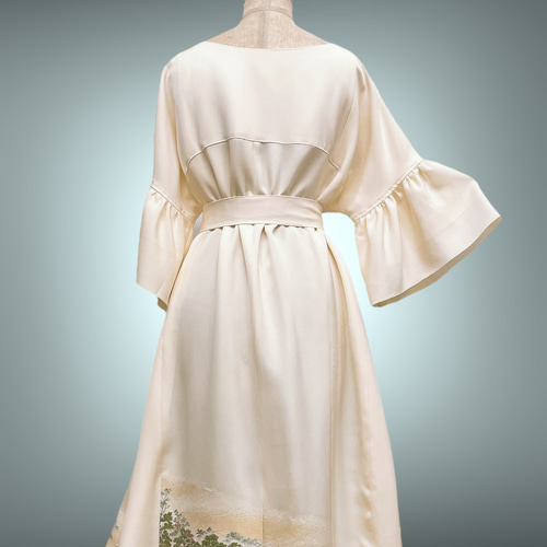 上質 刺繍 アクセントカラー ワンピース 着物リメイク 演奏会