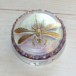 蜻蛉　アメジスト　チェコガラスボタンのピルケース　小さなジュエリーボックス　一点限り 3枚目の画像