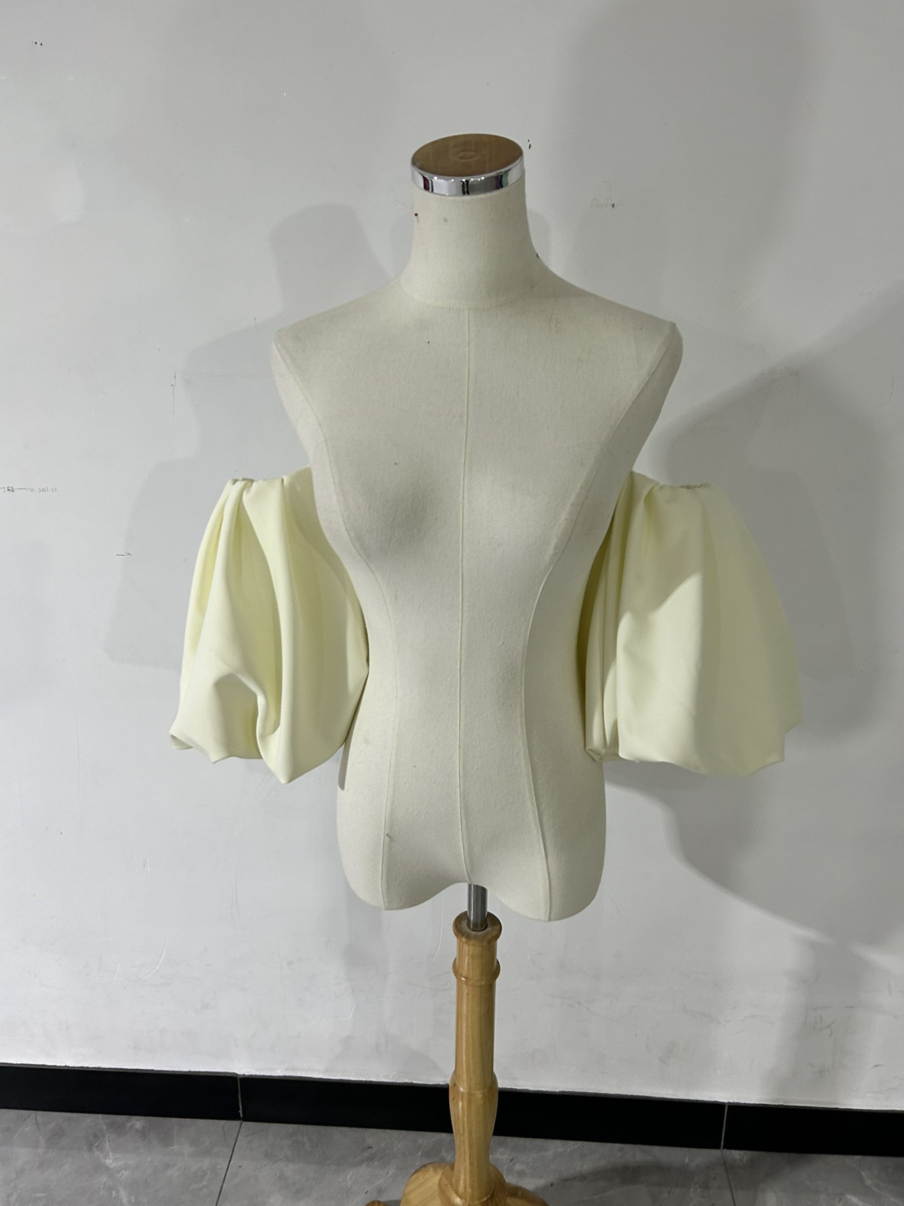 送料無料！上品！大人気上昇 取り外し袖  ショルダーの付け袖 パフスリーブ オーダー可能