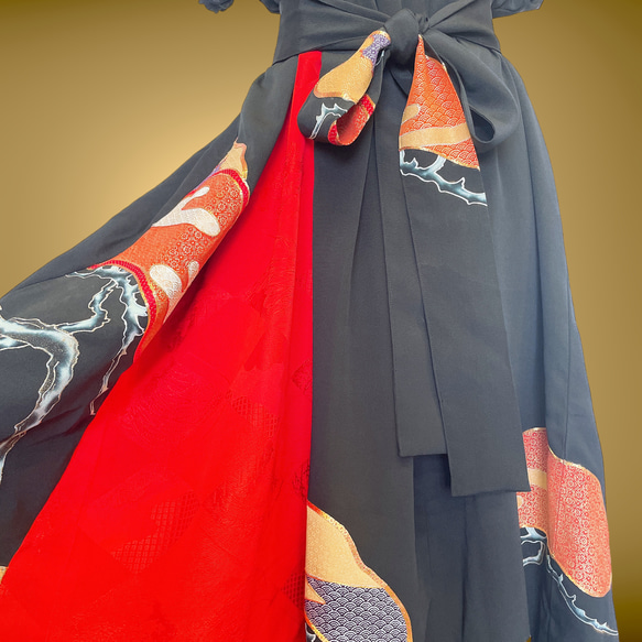 黒留袖 際立つ品格ワンピ 差し色ギャザーワンピース フォーマル 着物リメイク 結婚式 演奏会 和柄 黒 Ｎ51205 9枚目の画像