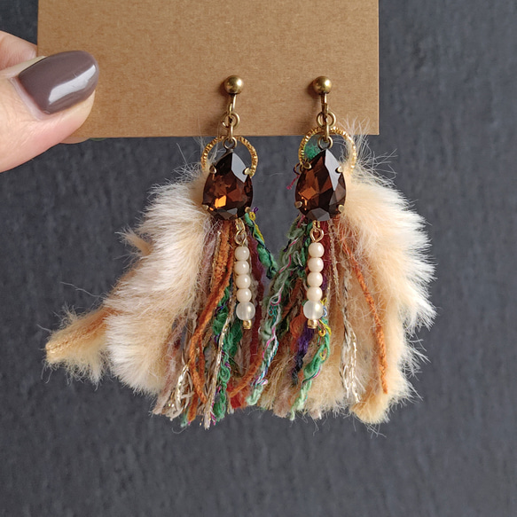 ブルータッセルステートメントイヤリング インドネシア民族オレンジイヤリング ロングブルータッセルイヤリング ゴールドシャンデリアステートメントイヤリング  ボヘミアンイヤリング - Etsy 日本 ボヘミアンスタイルのタッセルイヤリング3個セット。