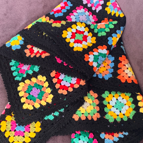 ハンドメイド かぎ針編み グラニースクエア ブランケット ハンドメイド かぎ針編み グラニースクエア ブランケット