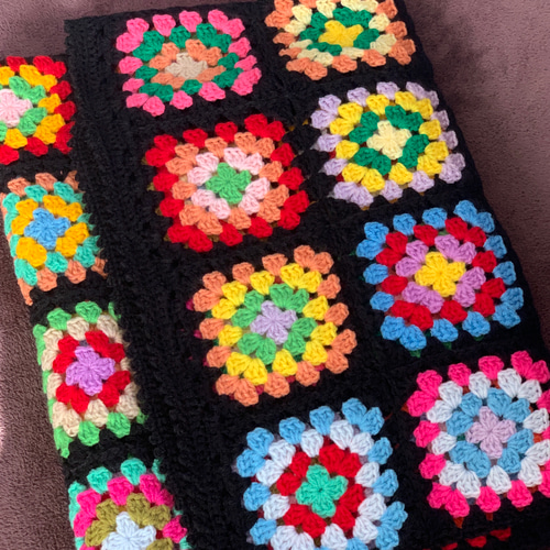 ハンドメイド かぎ針編み グラニースクエア ブランケット ハンドメイド かぎ針編み グラニースクエア ブランケット