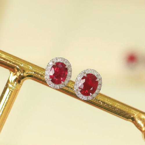 ルビーピアス　刻印有り　k18 ダイヤルビー　天然石ルビーピアス 新品】K18 18金 18k 5mm 天然石 ルビー ピアスの通販 by