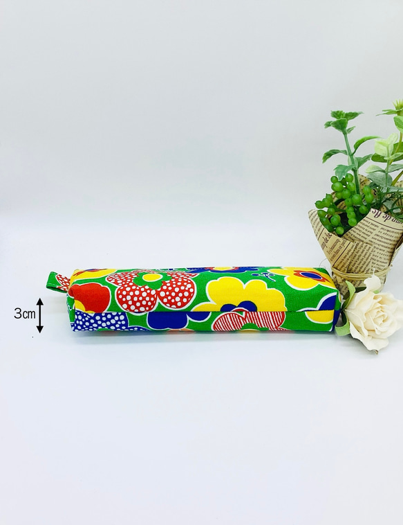 ペンケース☆北欧風の花柄　レトロ　フラワー（グリーン） 4枚目の画像