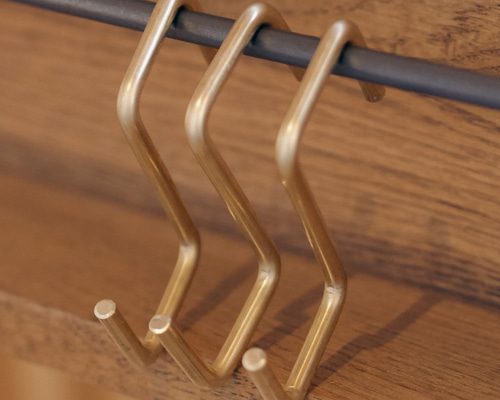 送料無料／[S Hook(Brass)]店舗什器 S字 真鍮フック 壁掛けフック 玄関
