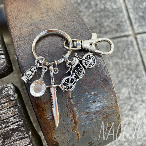 バイクとアウトドア用品のキーリング キャンプツーリング