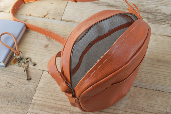 [ワケありな逸品]ショルダーバッグ niwr ［ブラウン］ 3枚目の画像