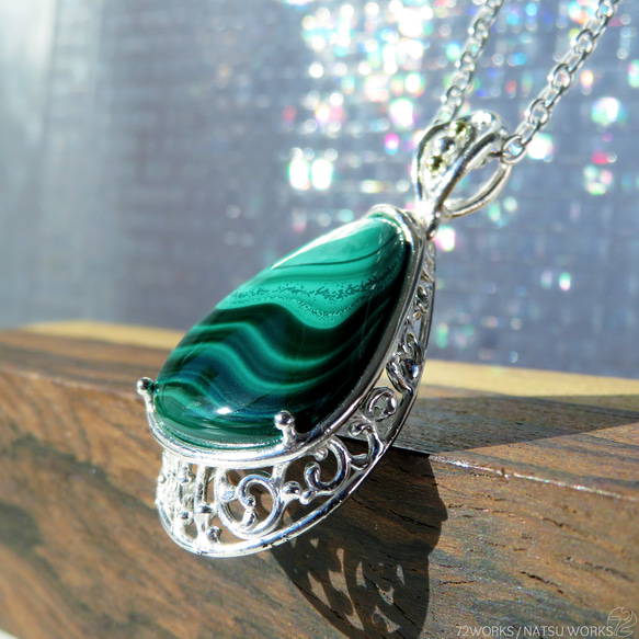 マラカイト ネックレス / Malachite with 18k Necklace 6枚目の画像