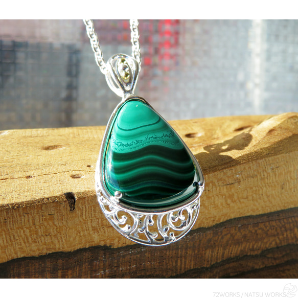 マラカイト ネックレス / Malachite with 18k Necklace 4枚目の画像