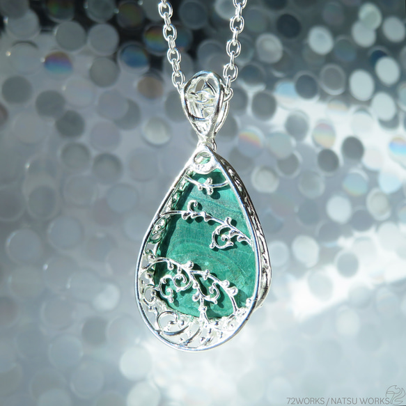 マラカイト ネックレス / Malachite with 18k Necklace 3枚目の画像