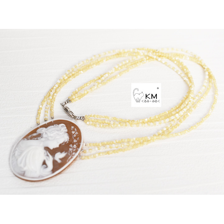 жSILVER 作家物 天然シェルカメオ３連ネックレス60.5㎝