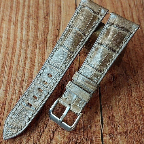 クロコダイルレザー「世界にひとつを作る楽しみ」～カスタムオーダーの