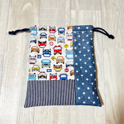 ◾️2点セット 働く車 長袖スモック 100サイズ 巾着袋 その他入園  