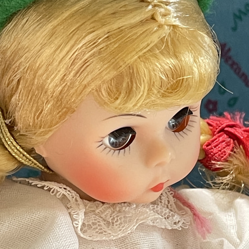 Madame Alexander】マダムアレクサンダードール SWITZERLAND Madame Alexander】マダムアレクサンダードール SWITZERLAND