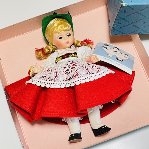 Madame Alexander】マダムアレクサンダードール SWITZERLAND Madame Alexander】マダムアレクサンダードール SWITZERLAND