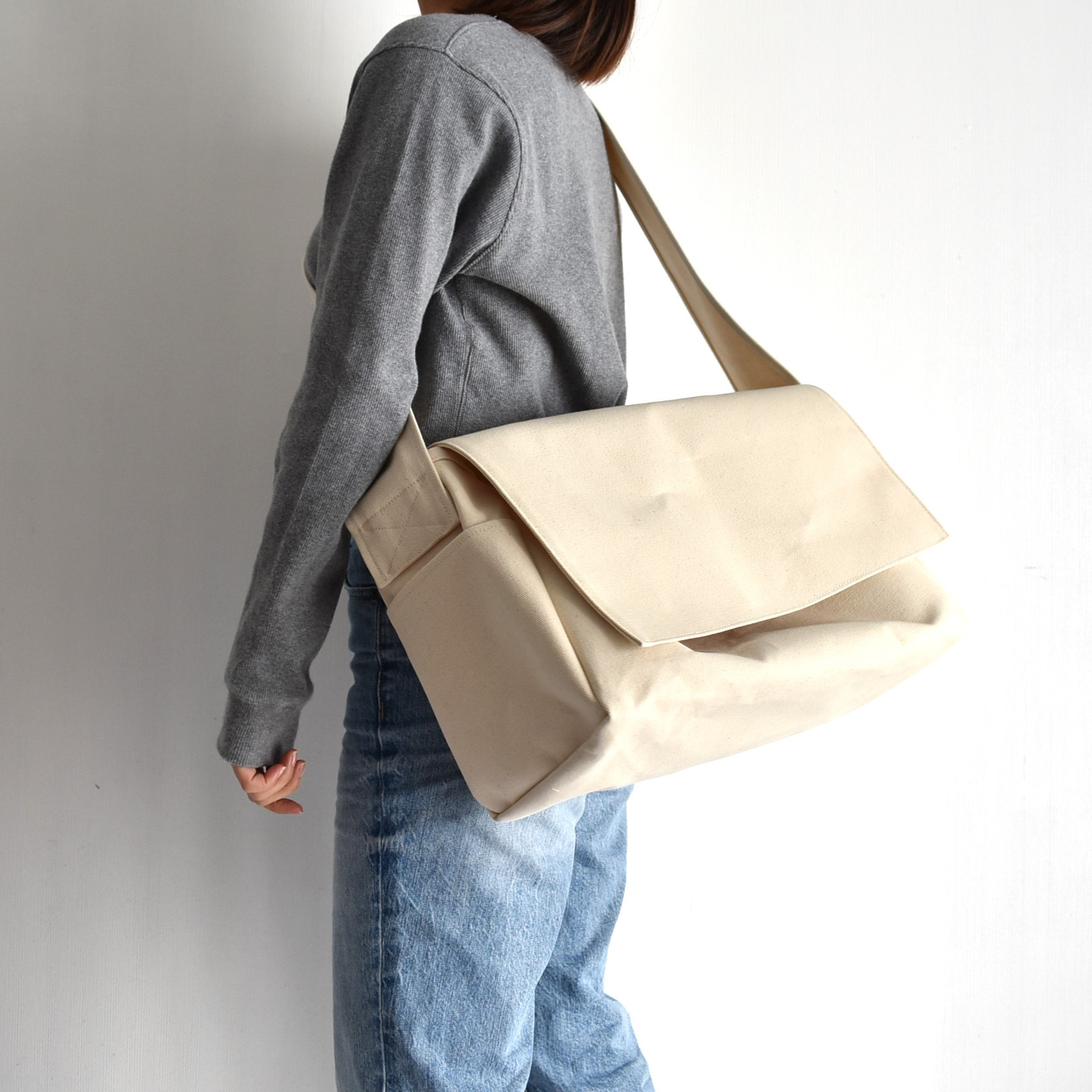 POST SHOULDER TOTE BAG（キナリ）