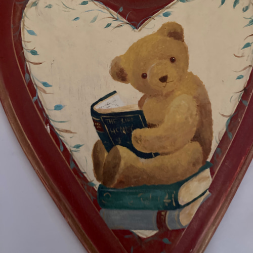 トールペイント作品 ハート型クマの絵 ハンドメイド✳︎トールペイント ハート クマ飾りプレート イラスト