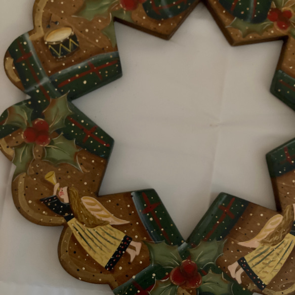 ハンドメイド✳︎トールペイント　クリスマスハートリース　　　　リボン天使 2枚目の画像