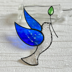 【ステンドグラス】青い小鳥のサンキャッチャー 2枚目の画像