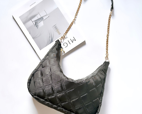 [NOT KNOWING] Moto Hobo Bag 韓国バッグ ショルダー ★追跡あり NOT KNOWING] Moto Hobo Bag 韓国バッグ ショルダー ☆追跡あり