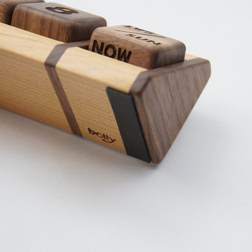 希少☆ 木製万年カレンダー Gentleman Puppy ウォールナット 希少