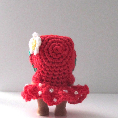 ハンドメイド＊シルバニア＊赤ちゃん＊着ぐるみ＊いちごちゃん＊手編み