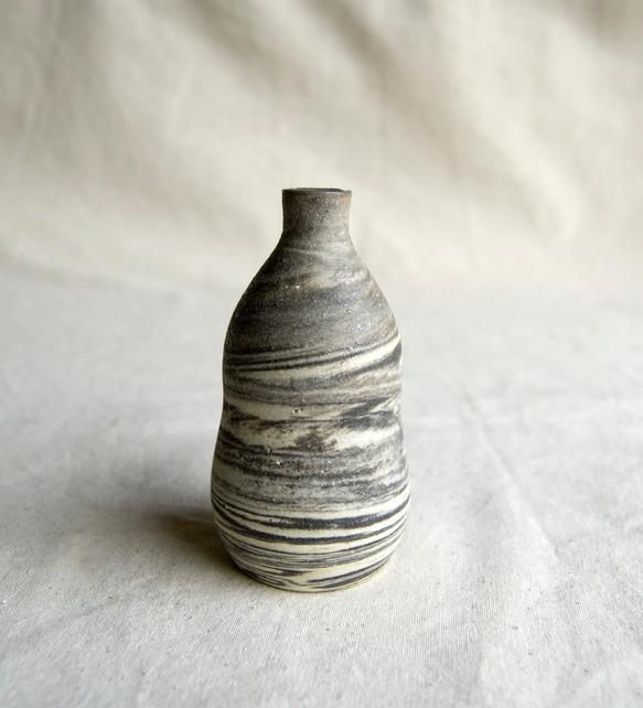 marble mini vase 1 1枚目の画像