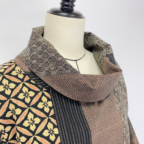 安曇野染絣】ロールネック 着物柄 ワイドチュニック 大島紬風