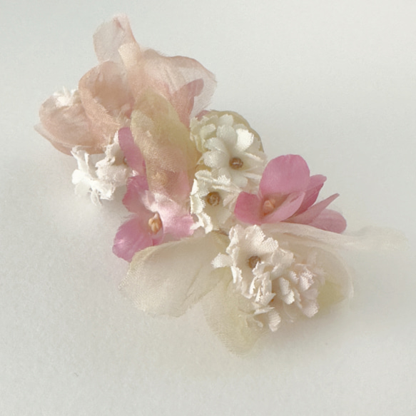 小花のコサージュ　ナチュラルピンク 4枚目の画像