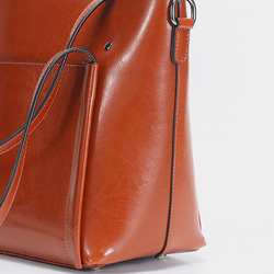 大容量バッグ、高級感、精巧、女性通勤バッグ、真革、斜めトットバッグ。 5枚目の画像