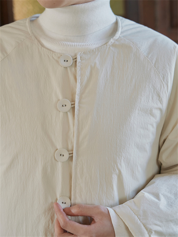 奶油白色 復古少女新中式軟fufu棉服 圓領寬鬆廓形中長款棉衣外套 第5張的照片
