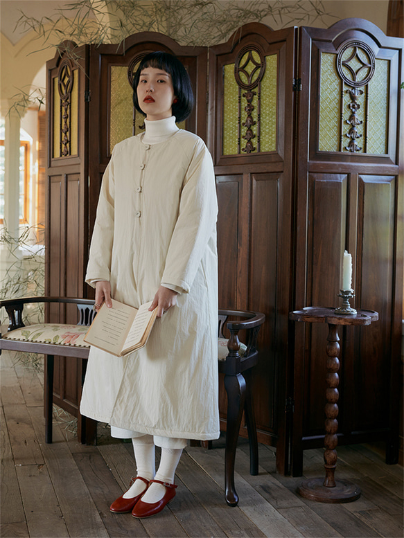 奶油白色 復古少女新中式軟fufu棉服 圓領寬鬆廓形中長款棉衣外套 第2張的照片