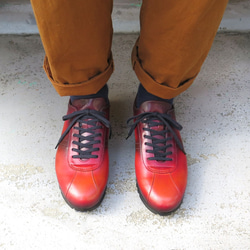 【~染工手工~】經典設計，高品質真皮！ EMA 運動鞋/單件染成紅色 第2張的照片