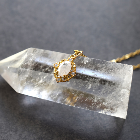 【限定数のみ】氷のような　クラック水晶　オーバル　透かしフィルグリー　316Lステンレスネックレス40cm 4枚目の画像