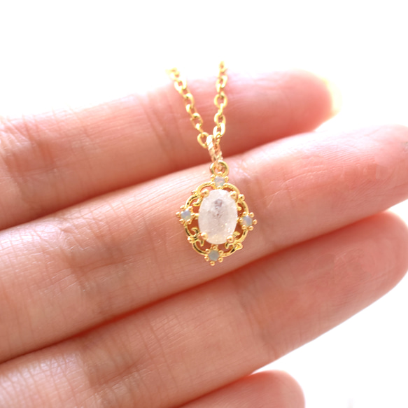 【限定数のみ】氷のような　クラック水晶　オーバル　透かしフィルグリー　316Lステンレスネックレス40cm 5枚目の画像