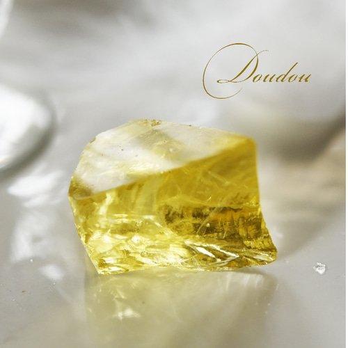 アンダラクリスタル レモンイエロー〔sa3310〕 天然石 Crystal doudou