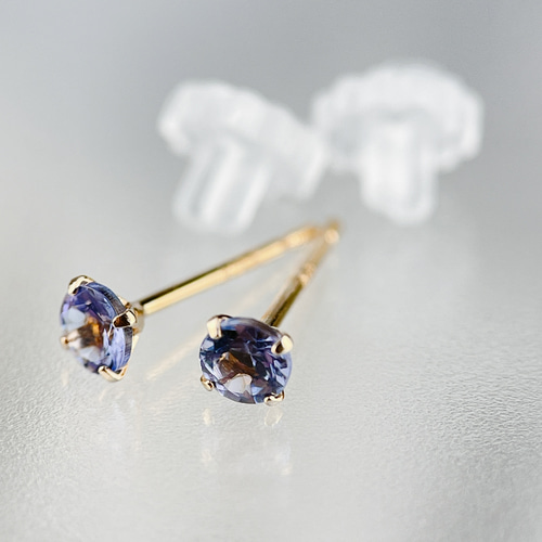 K18刻印入り ピンクタンザナイトピアス ピアス（スタッド・一粒