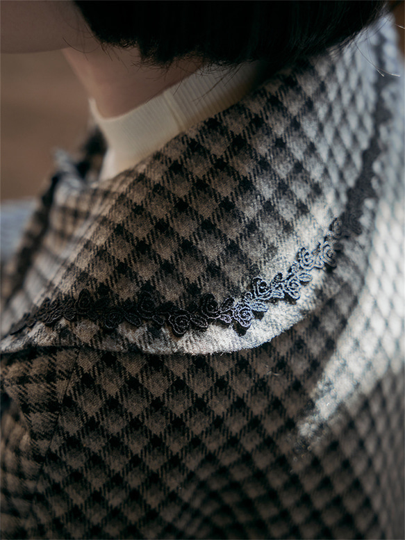 黑灰格紋 法式復古羊毛格紋方領毛呢外套 寬鬆修身顯瘦秋冬上衣 第5張的照片