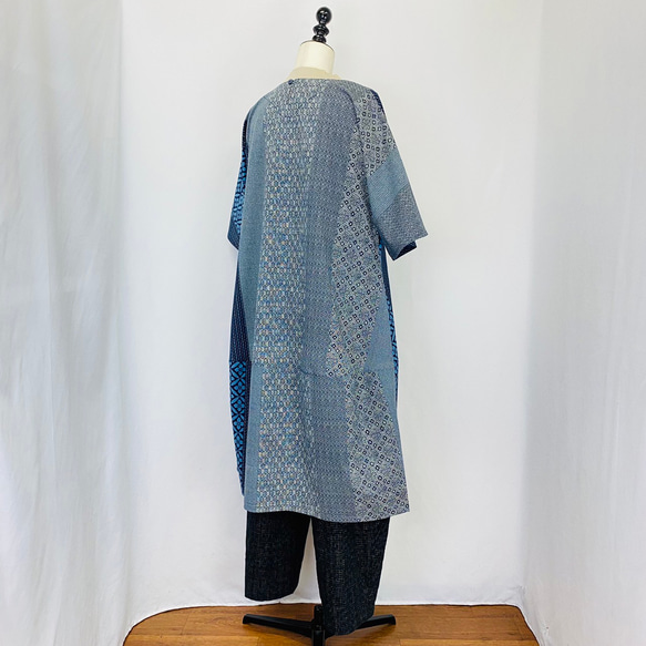 【安曇野染絣】着物柄 コクーンワンピース 大島紬風 紺 綿100 天然素材 ゆったり 重ね着 膝下丈 和風 ミセス 