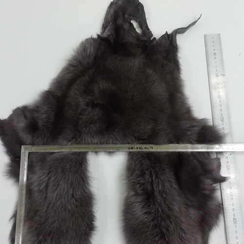 ブルーフォックス毛革 色染め グレー その他素材 レザーメイトさとう