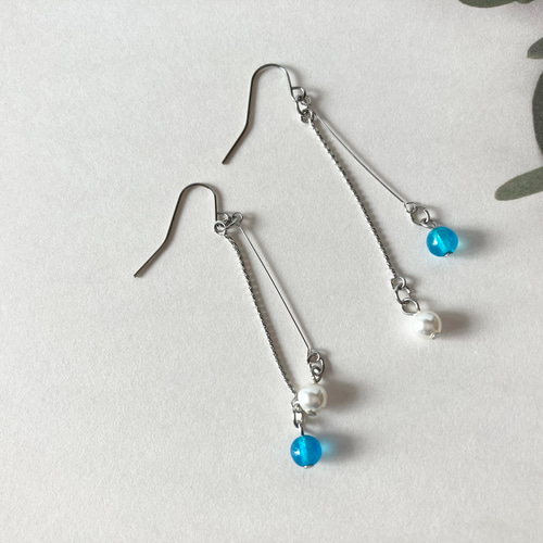 取引中　青い小粒ピアス/イヤリング 小花 ピアス／イヤリング 1piece | sen no STORE