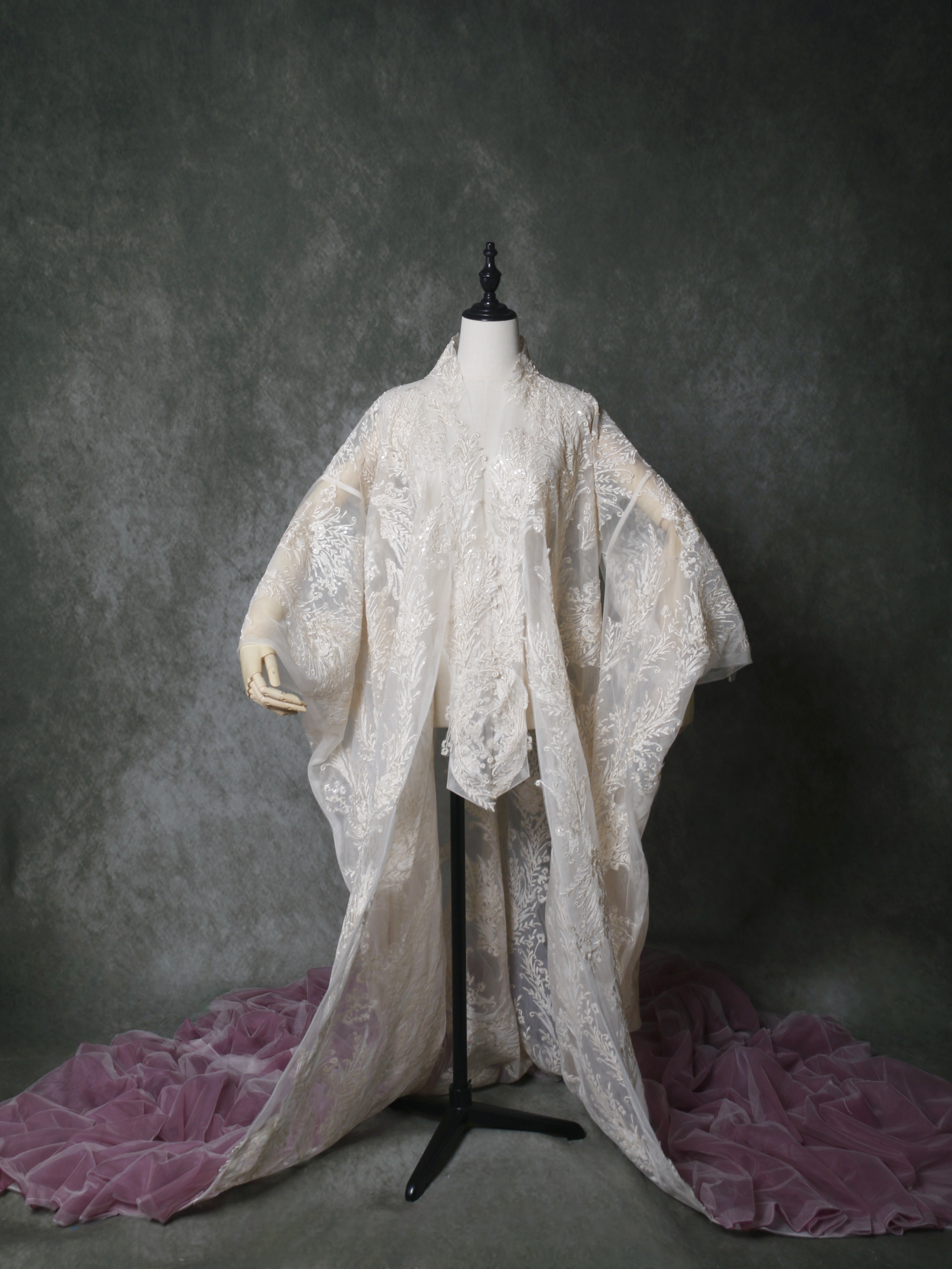 送料無料！総レース　打掛　ピンク　シャンパン　着物 オーバードレス レース羽織 お色直し 精緻な刺繍