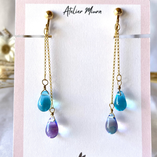 ブルードロップイヤリング／ピアス k16gpゴールド チェコガラス 雫 青