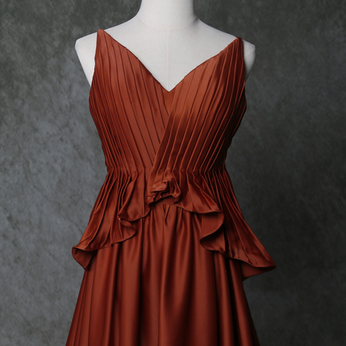 送料無料！とろみシフォンサテン製ドレス テラコッタパーティードレス  