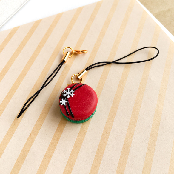 雪花馬卡龍--聖誕(紅綠雙色) 耳環 單支 甜點飾品 聖誕節 交換禮物 第4張的照片