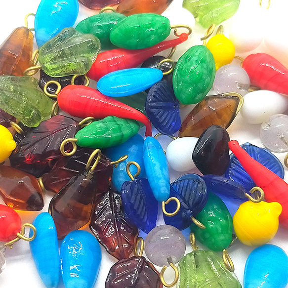 チェコビーズチャーム ハンドメイドチャーム ピアスチャーム C524 50個