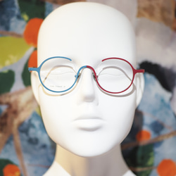 【全鈦材質】雙色鏡框|淺藍x紅|老花眼鏡、平光眼鏡、近視、遠視、太陽眼鏡皆可製作 第3張的照片