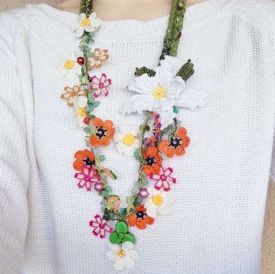 トルコ伝統工芸　oya刺繍　マーガレットが咲き誇る　ネックレス 07